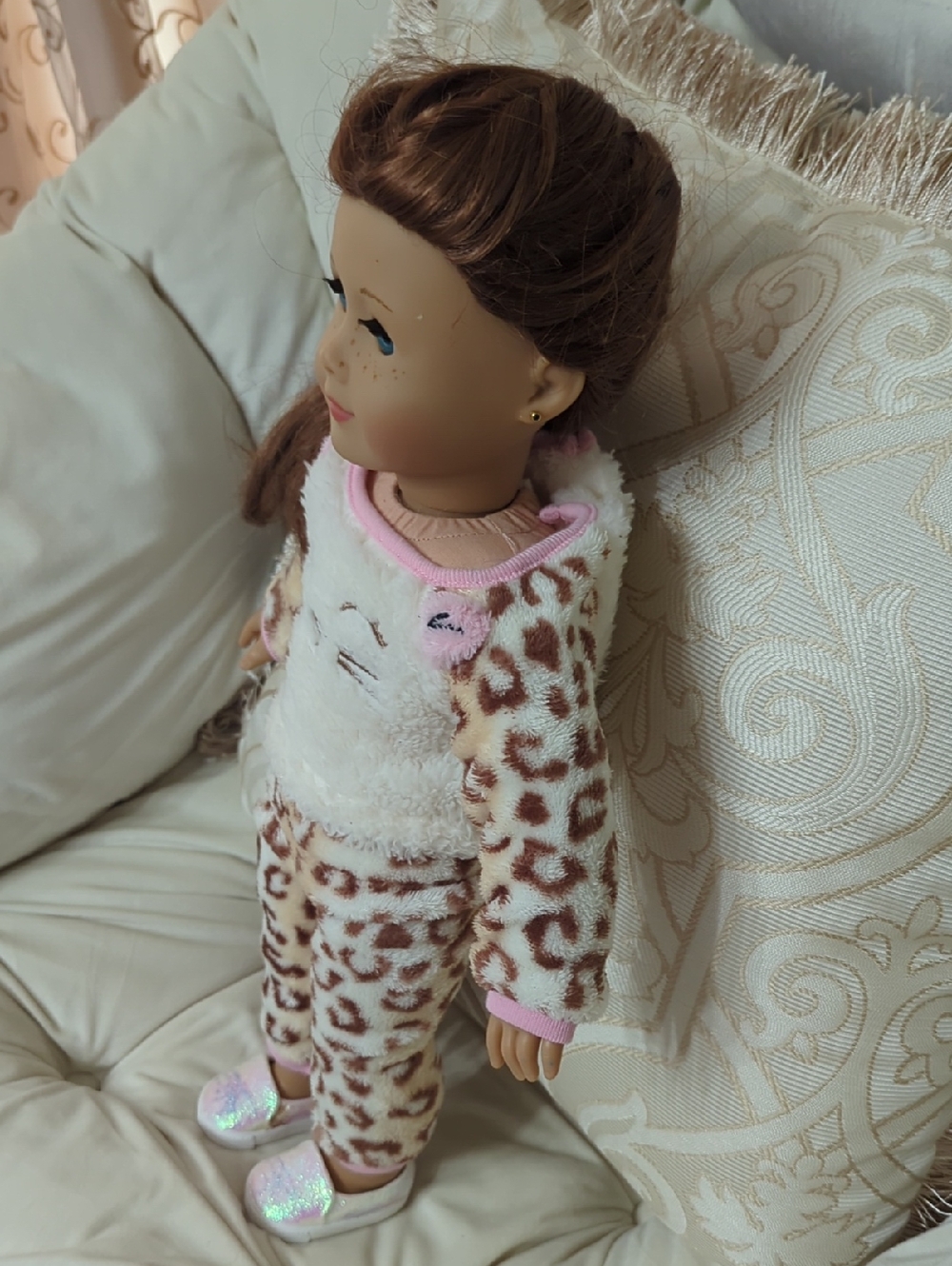 American Girl Doll In Plush Leopard Sleep Outfit for 18" Dolls - Pink & Cream - Picture 6 of 8